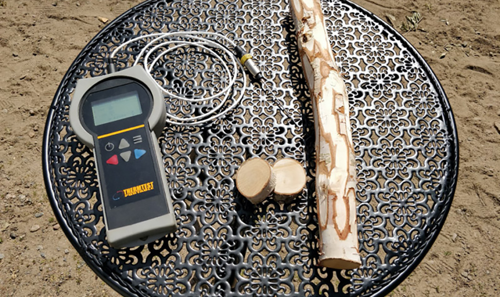 Thermal Conductivity Testing of Dry Wood using Thermtest TLS-100